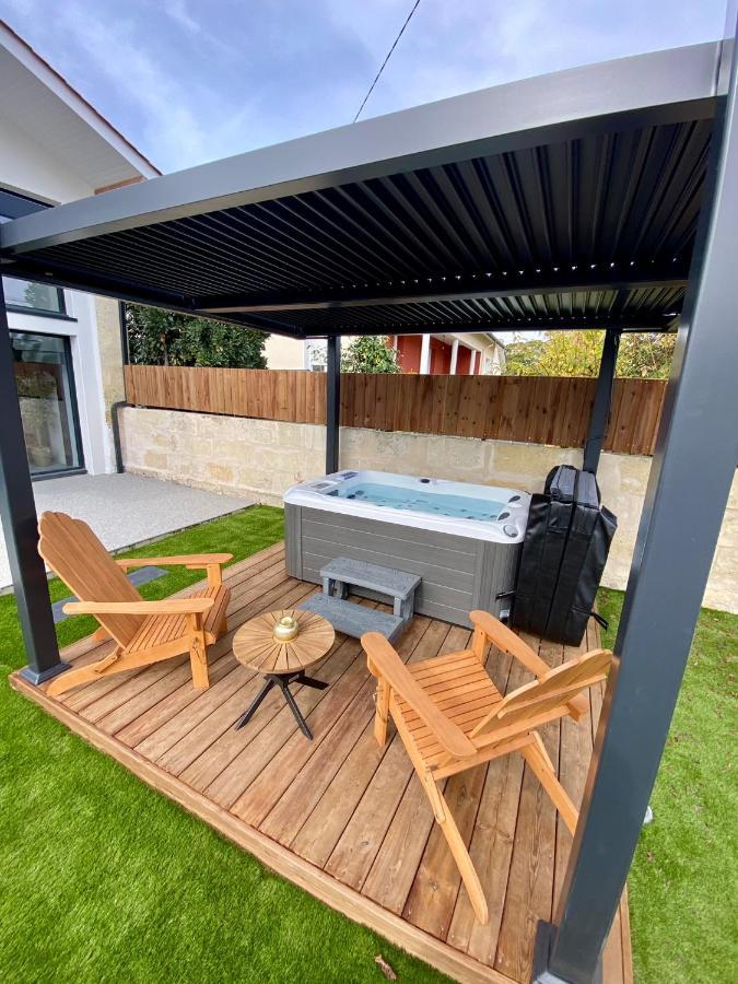 Magnifique Grange Avec Spa / Love Room Saint-Andre-de-Cubzac Exterior photo